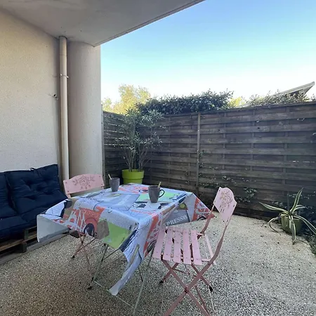 - Lr930-001 Apartment